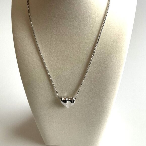 VINTAGE AVON PUFFY HEART PENDANT NECKLACE - Picture 14 of 16